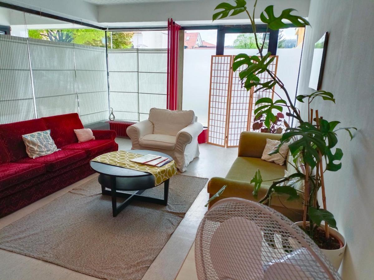 Lounge-Style-Hostel Sankt Veit an der Glan Exterior foto